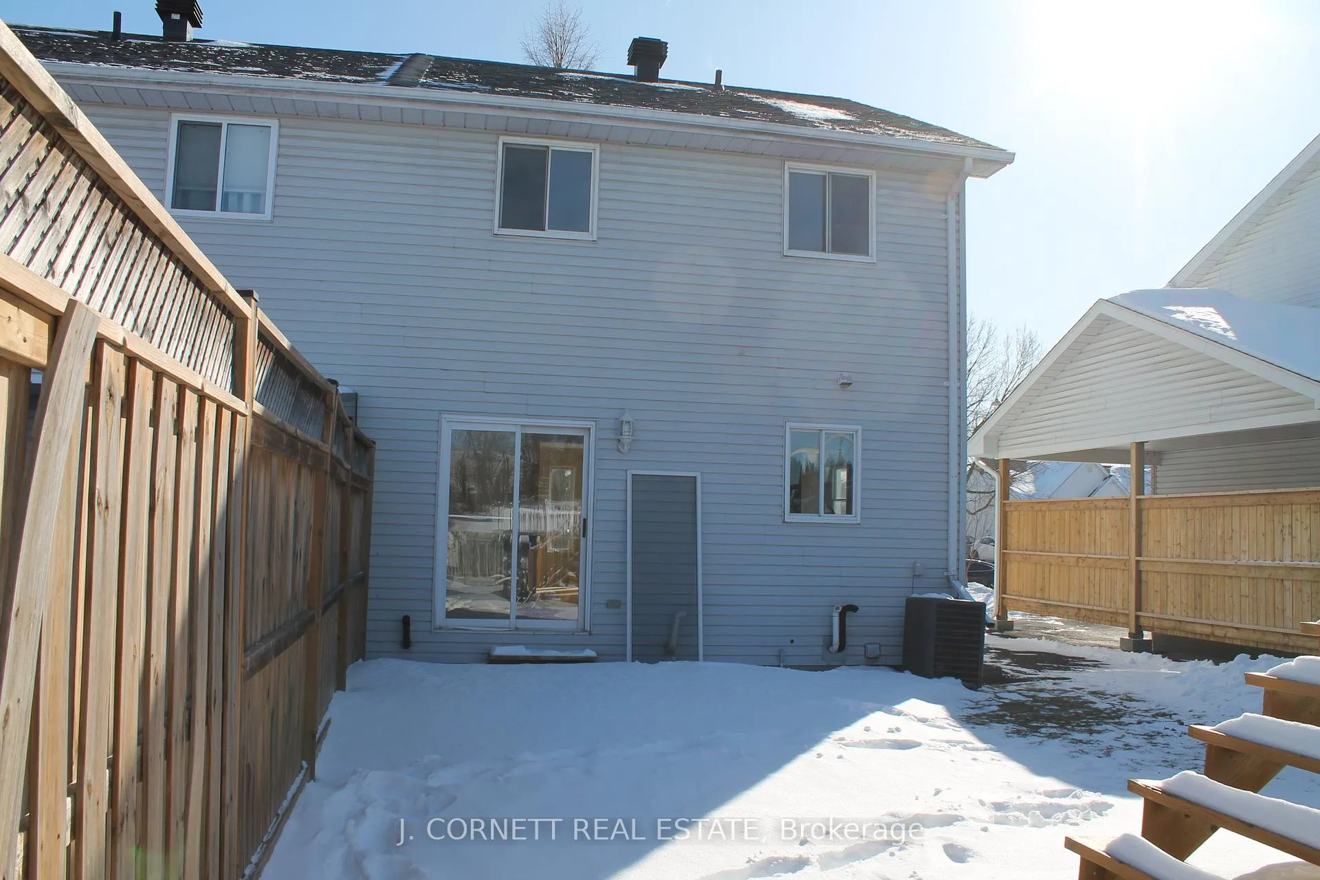 Photo 18 of 2313 Emily Crescent, Cornwall — HOMEH