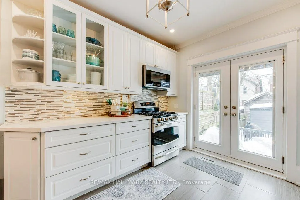 Photo 16 of 130 Bingham Avenue, Toronto, East End-Danforth — HOMEH