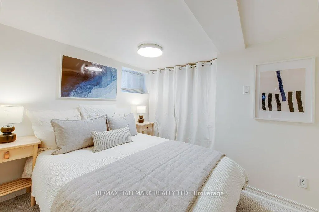 Photo 35 of 130 Bingham Avenue, Toronto, East End-Danforth — HOMEH