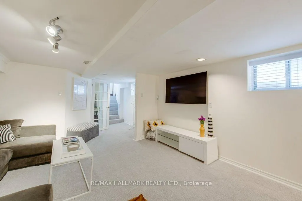 Photo 39 of 130 Bingham Avenue, Toronto, East End-Danforth — HOMEH