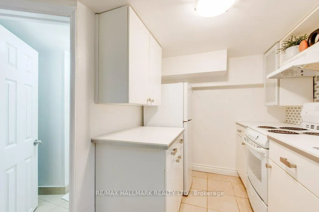 Photo 40 of 130 Bingham Avenue, Toronto, East End-Danforth — HOMEH