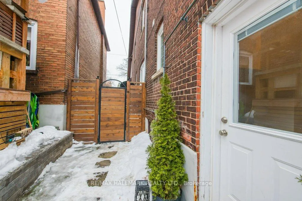 Photo 48 of 130 Bingham Avenue, Toronto, East End-Danforth — HOMEH