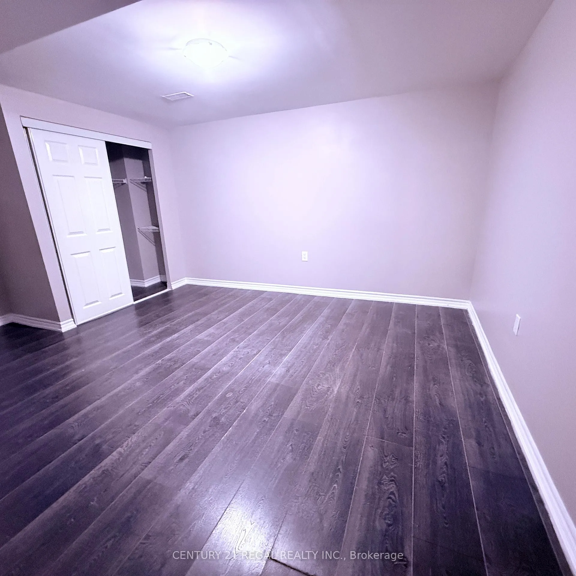 Photo 8 of 39 Laurentide Crescent, Brampton, Vales of Castlemore North — HOMEH