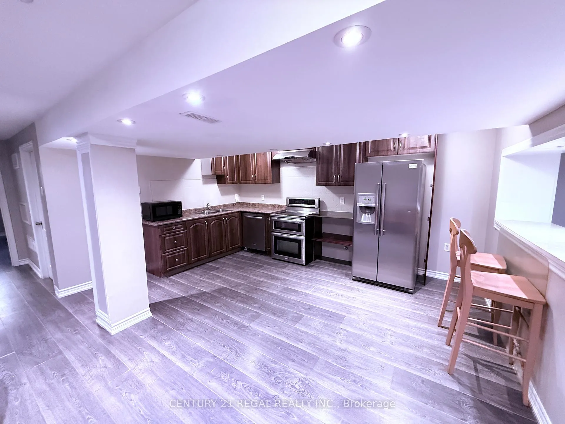 Photo 23 of 39 Laurentide Crescent, Brampton, Vales of Castlemore North — HOMEH