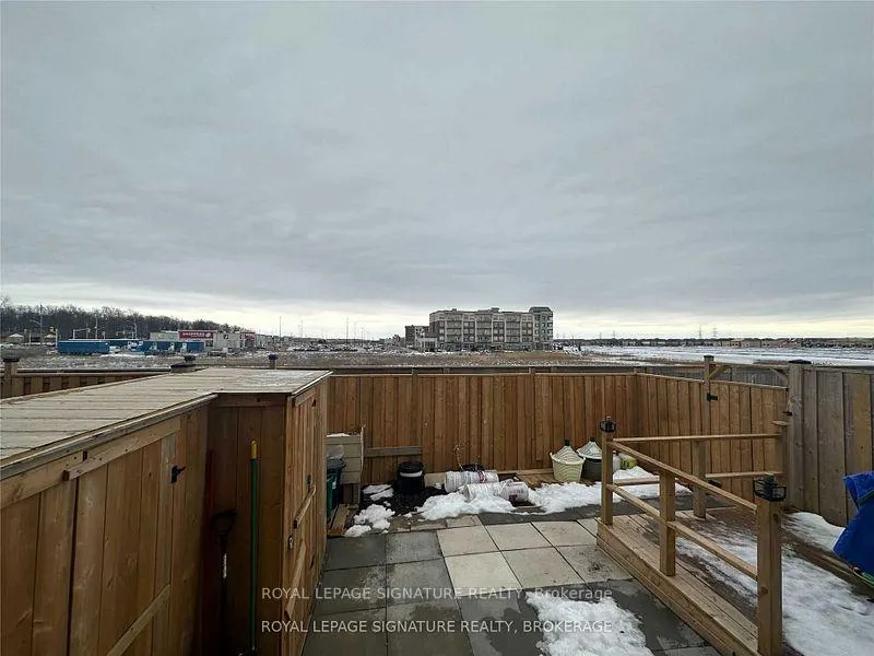 Photo 12 of 17 Destiny Lane, Hamilton, Rural Glanbrook — HOMEH