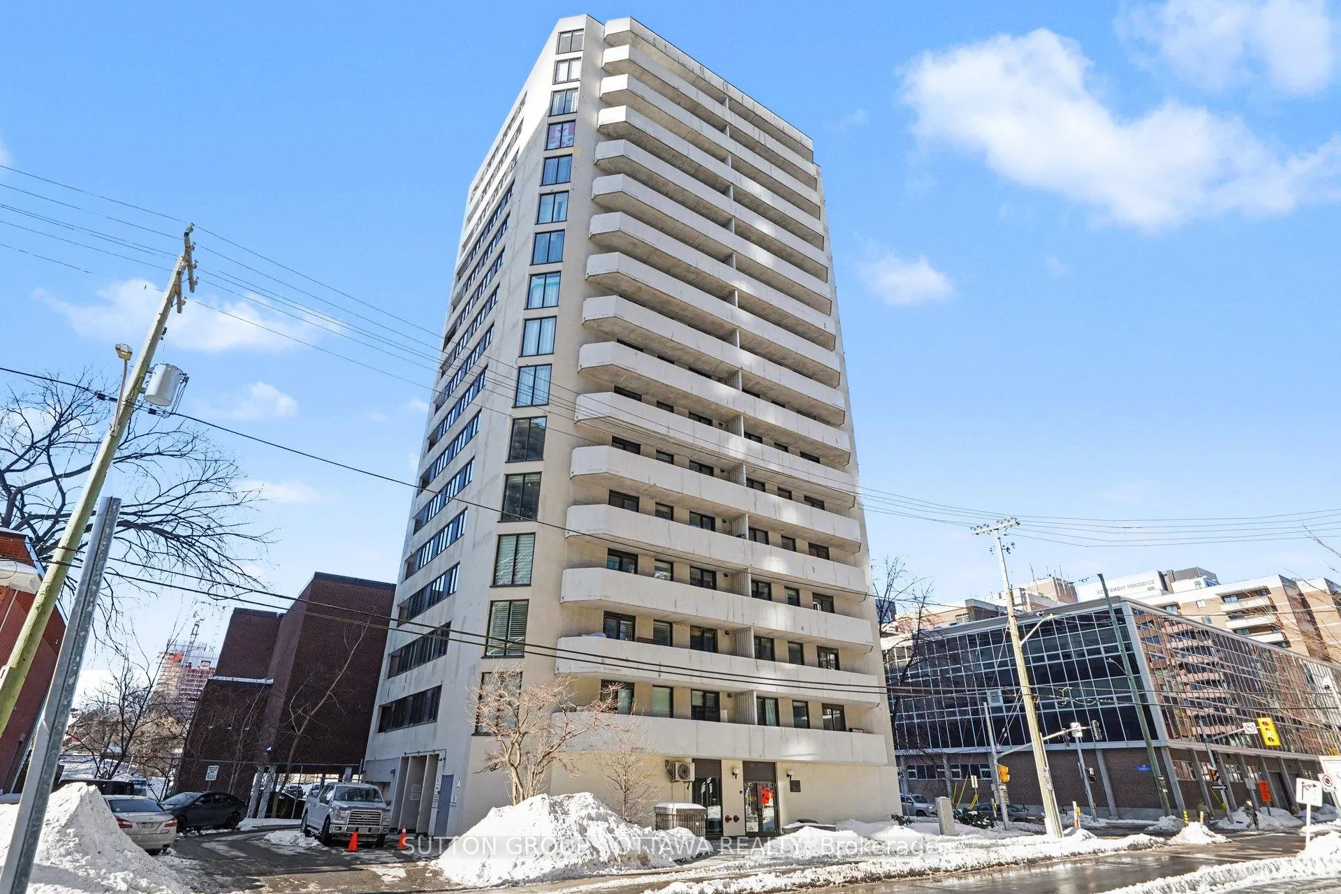 Front of Unit 1004, 200 Bay Street