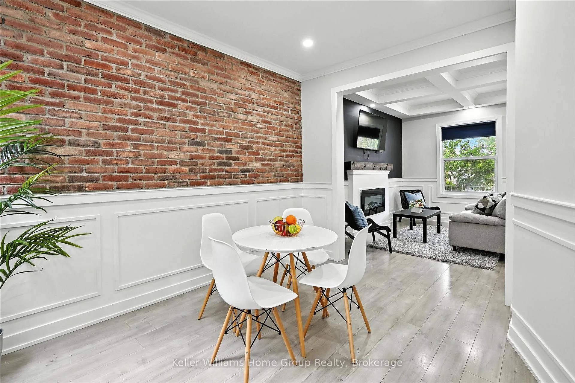 Photo 7 of 82 Rosemont Avenue, Hamilton, Stipley — HOMEH