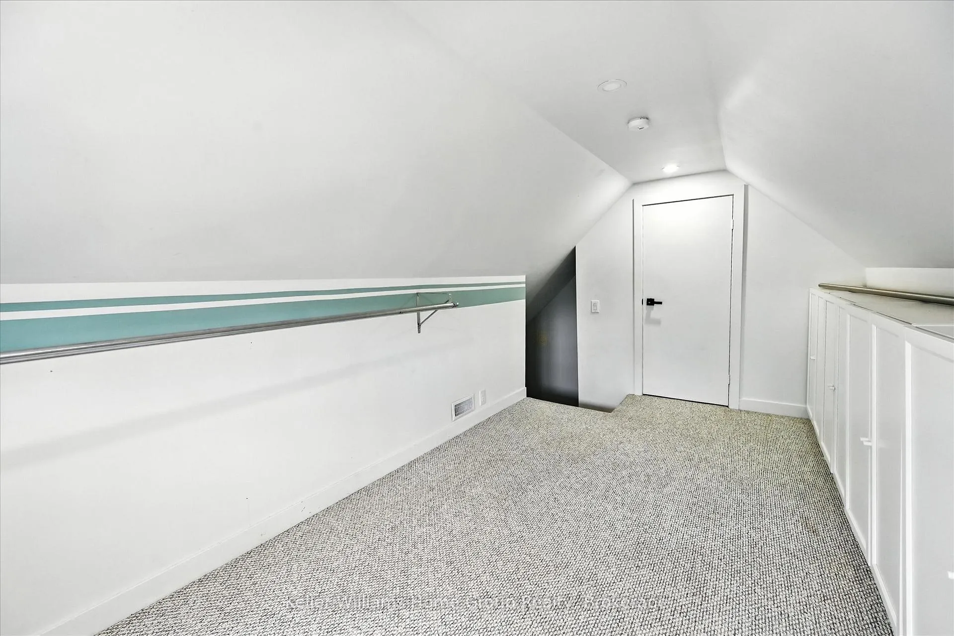 Photo 27 of 82 Rosemont Avenue, Hamilton, Stipley — HOMEH