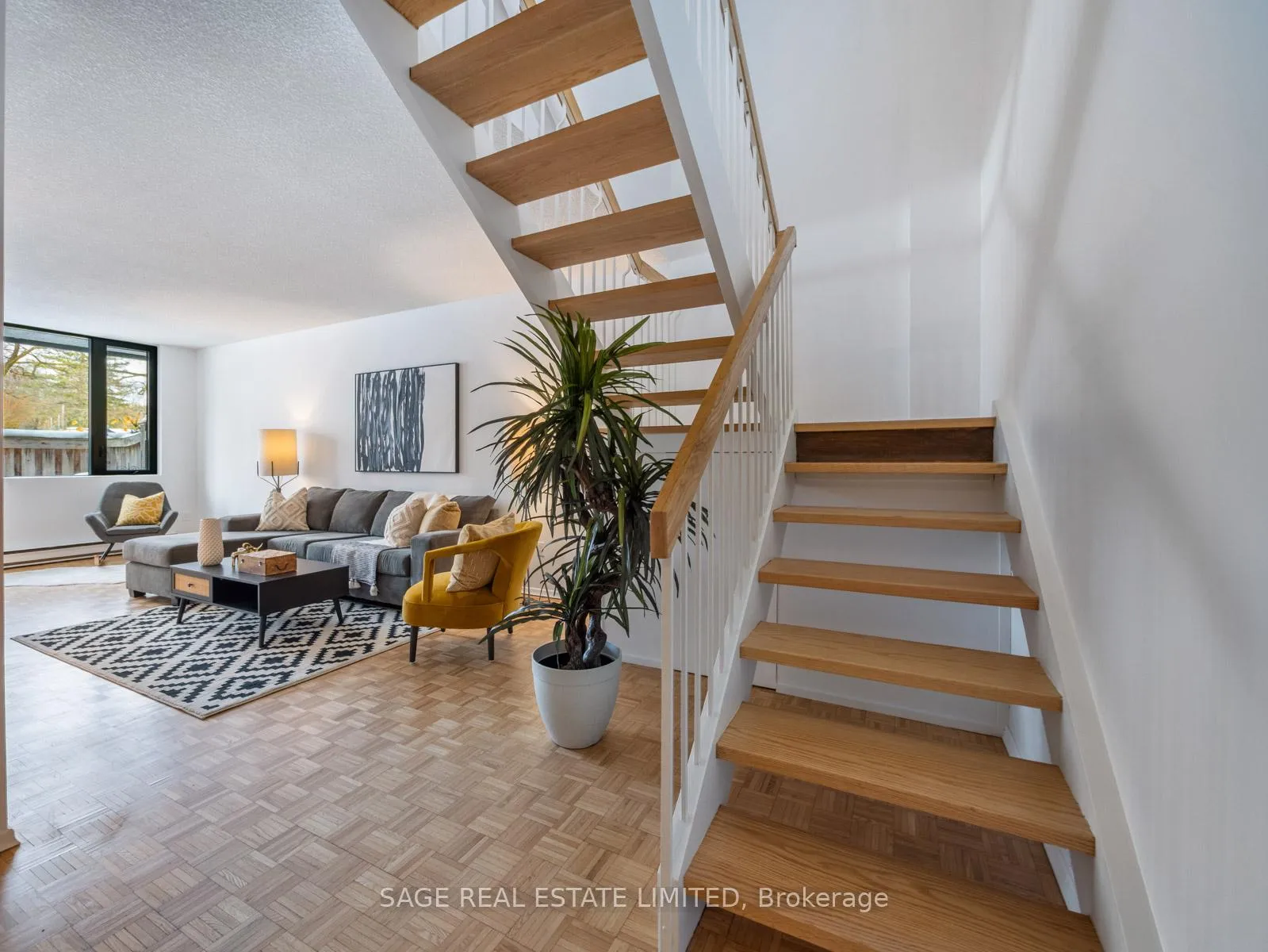 Photo 2 of Unit 103, 30 Glen Elm Avenue, Toronto, Rosedale-Moore Park — HOMEH