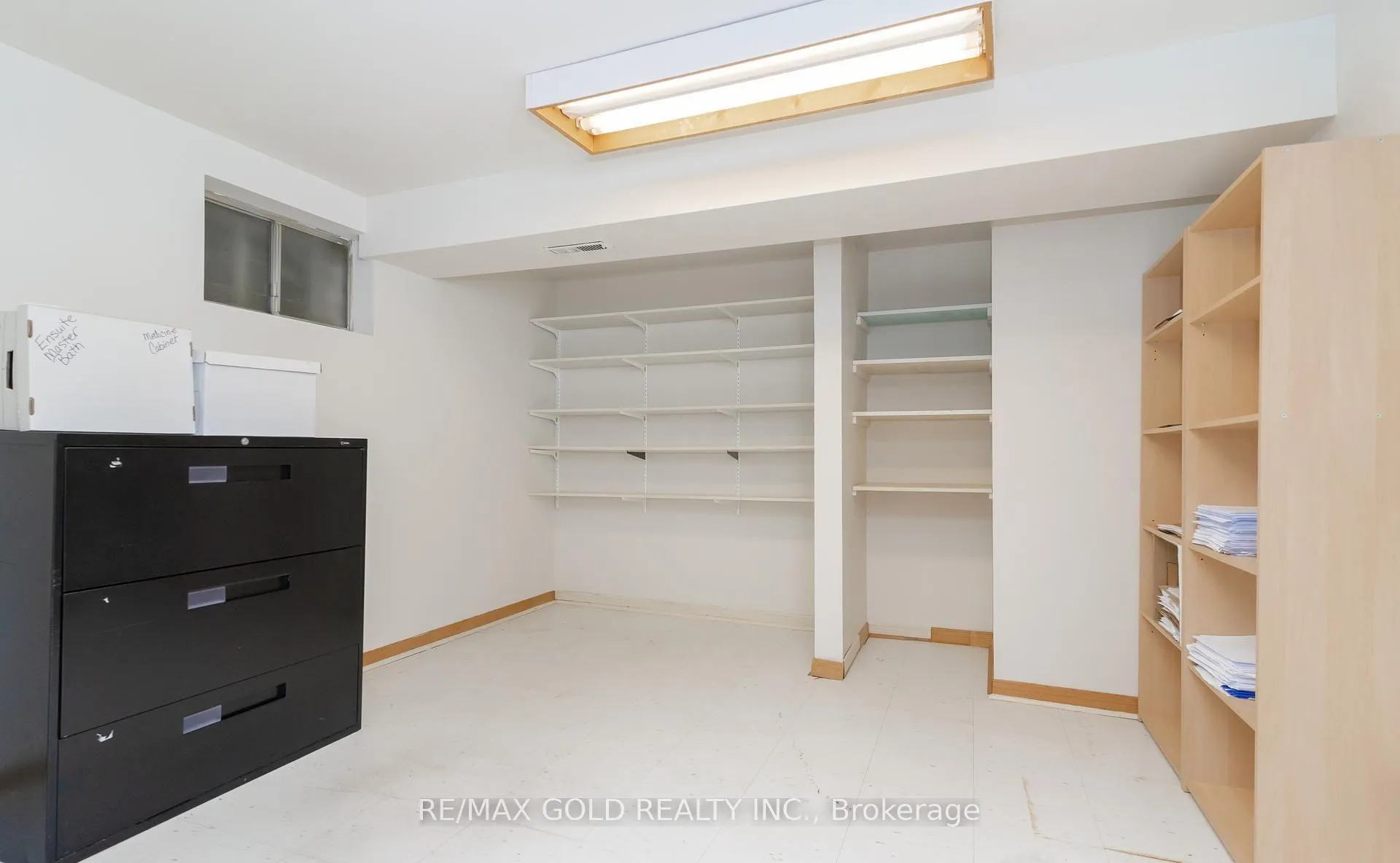 Photo 33 of 29 Devonshire Drive, Brampton, Southgate — HOMEH