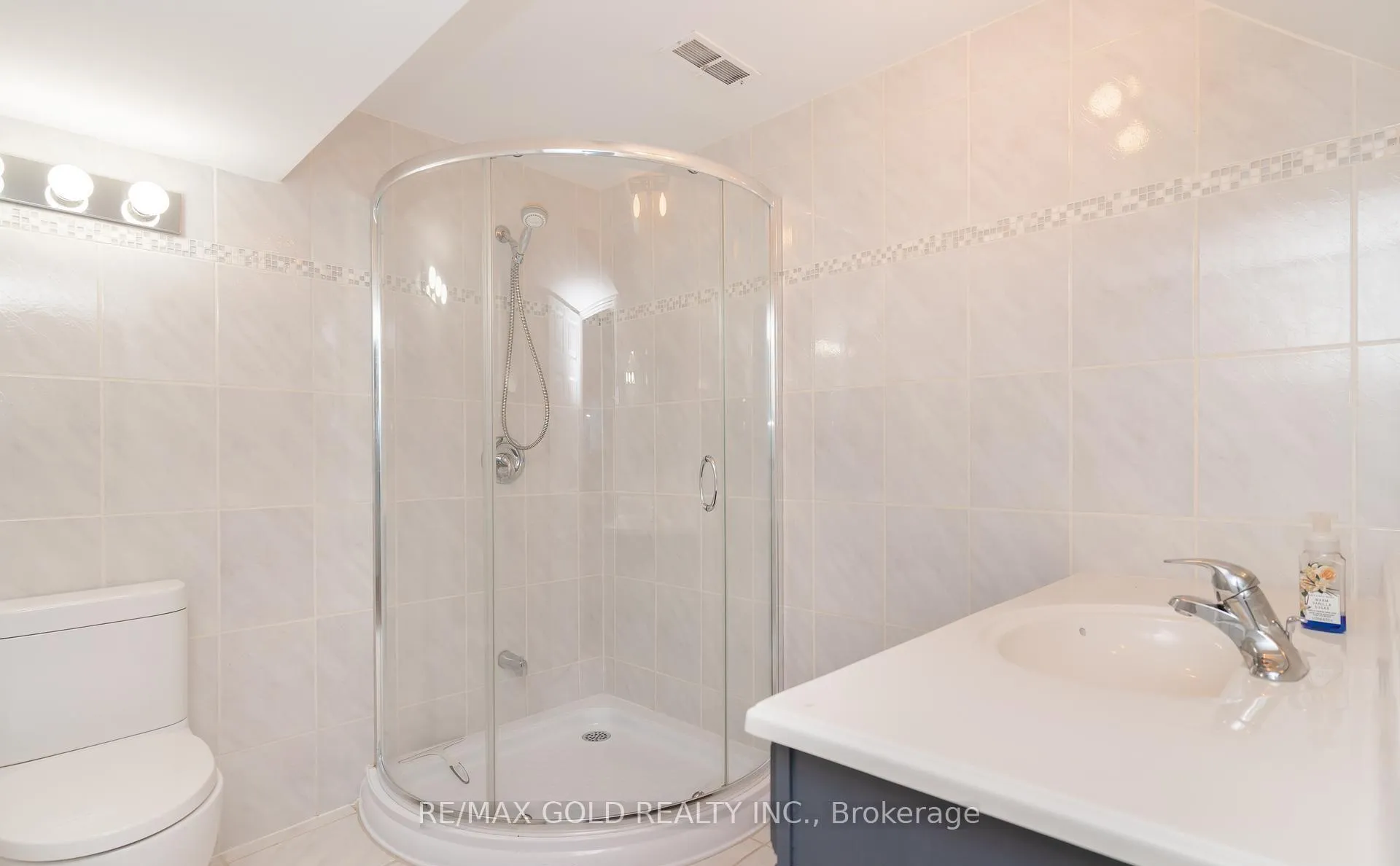 Photo 36 of 29 Devonshire Drive, Brampton, Southgate — HOMEH