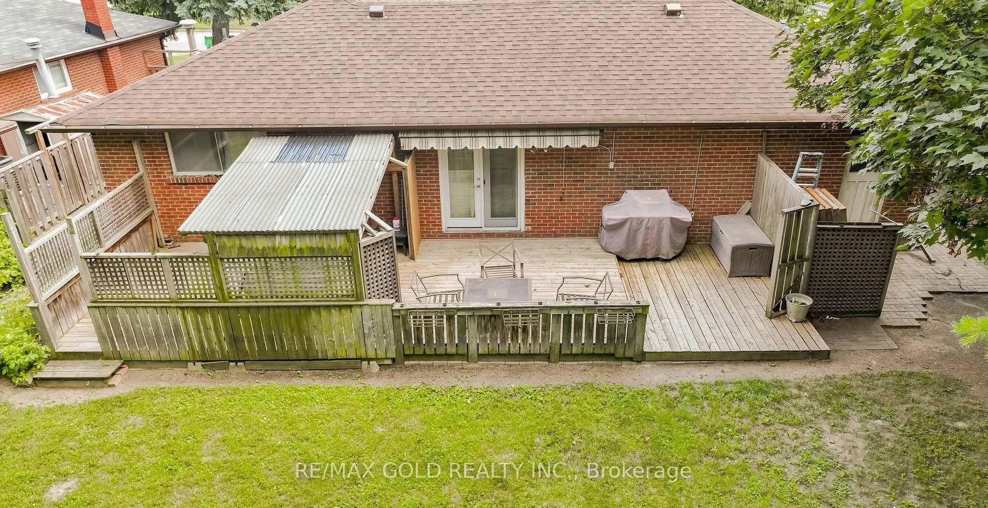 Photo 41 of 29 Devonshire Drive, Brampton, Southgate — HOMEH