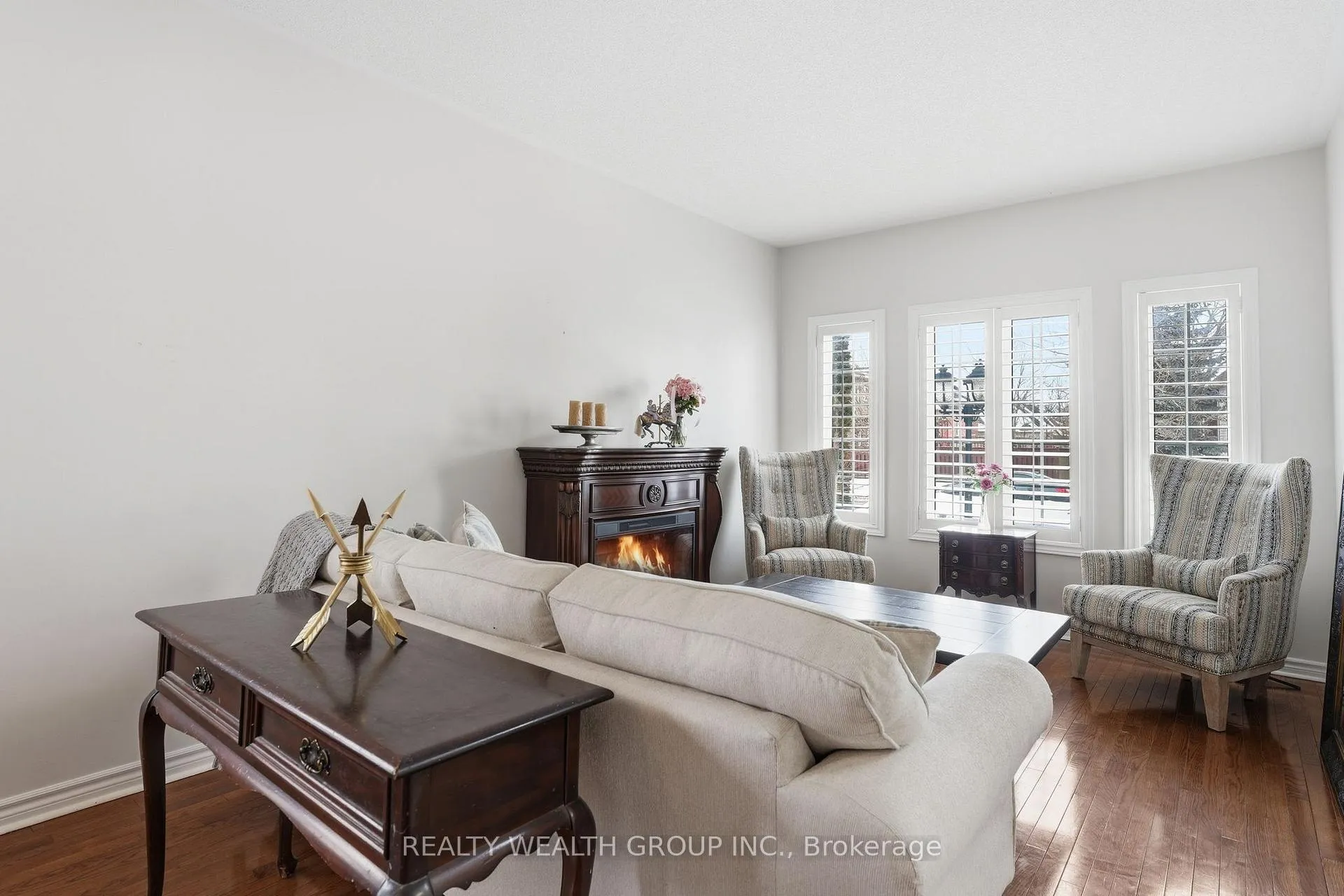 Photo 8 of 84 Bayview Avenue, Georgina, Keswick South — HOMEH