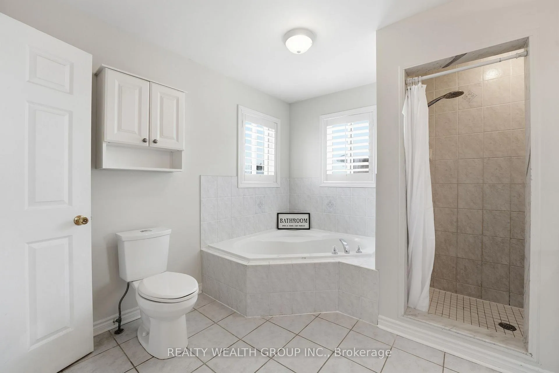 Photo 28 of 84 Bayview Avenue, Georgina, Keswick South — HOMEH