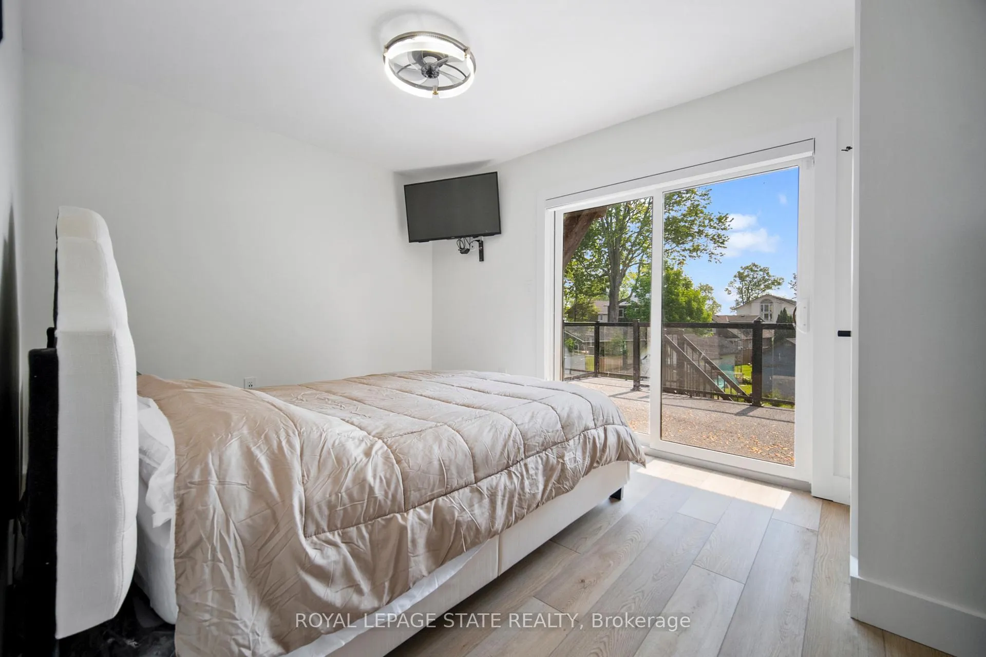 Photo 13 of 12 Park Lane Crescent, Norfolk, Turkey Point — HOMEH