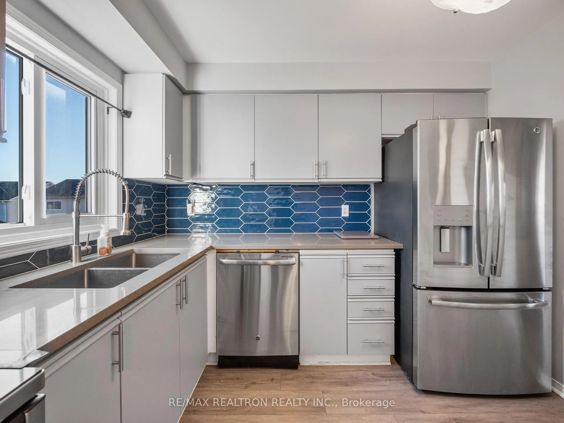 Photo 10 of 2133 Ferguson Street, Innisfil, Alcona — HOMEH