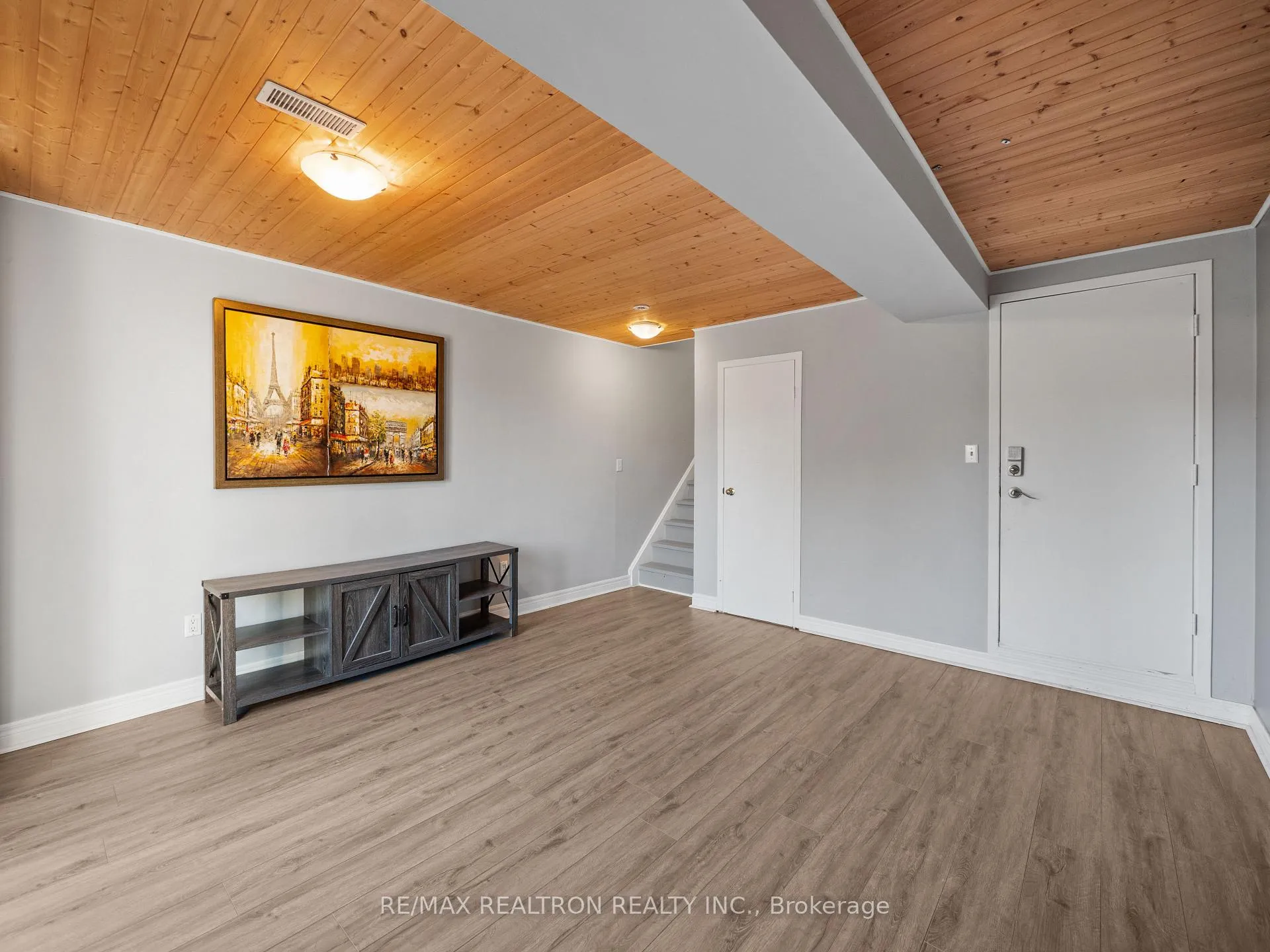Photo 23 of 2133 Ferguson Street, Innisfil, Alcona — HOMEH