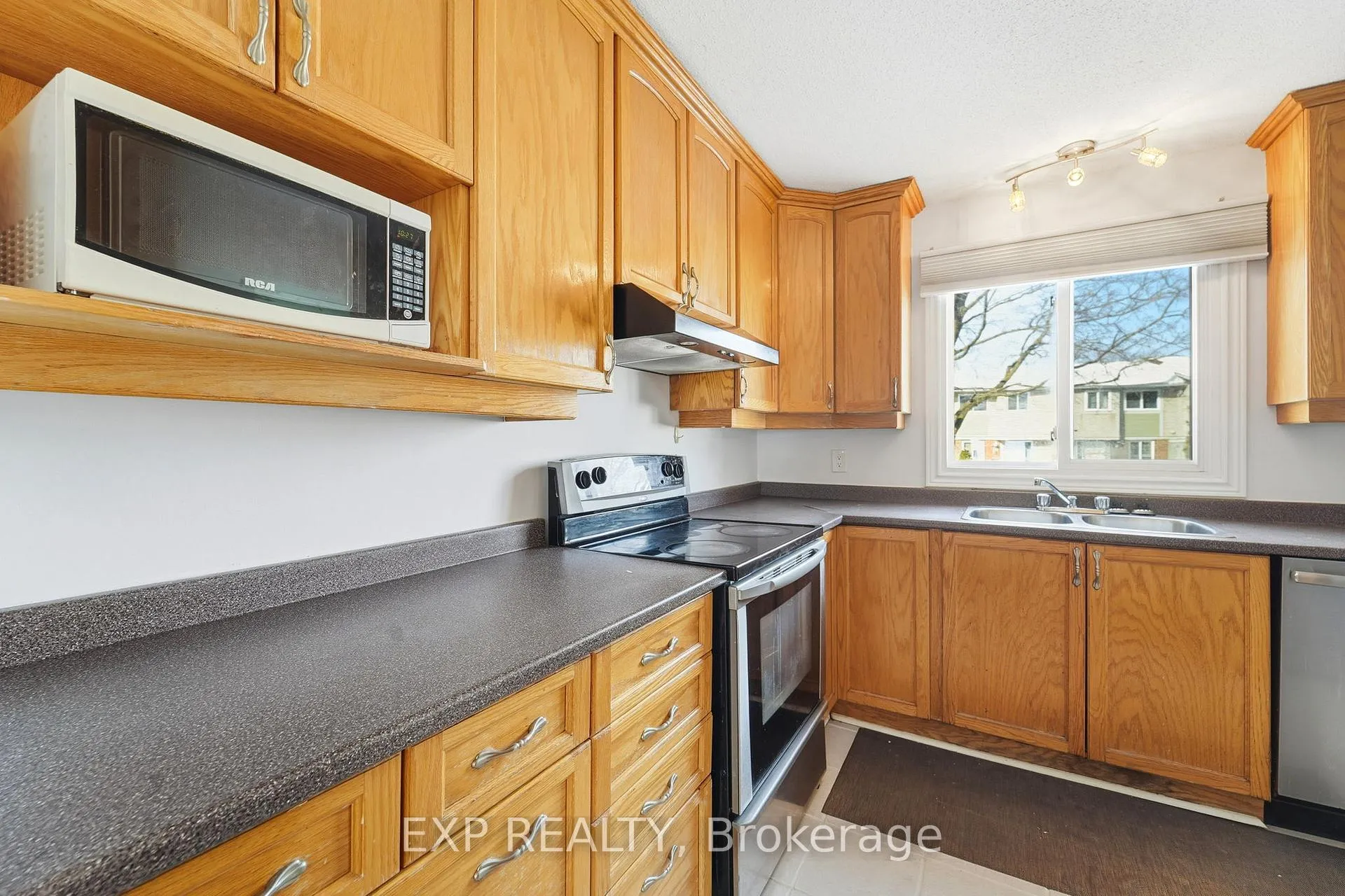 Photo 10 of Unit 78, 36 Barrow Crescent, Ottawa, Kanata - Katimavik — HOMEH