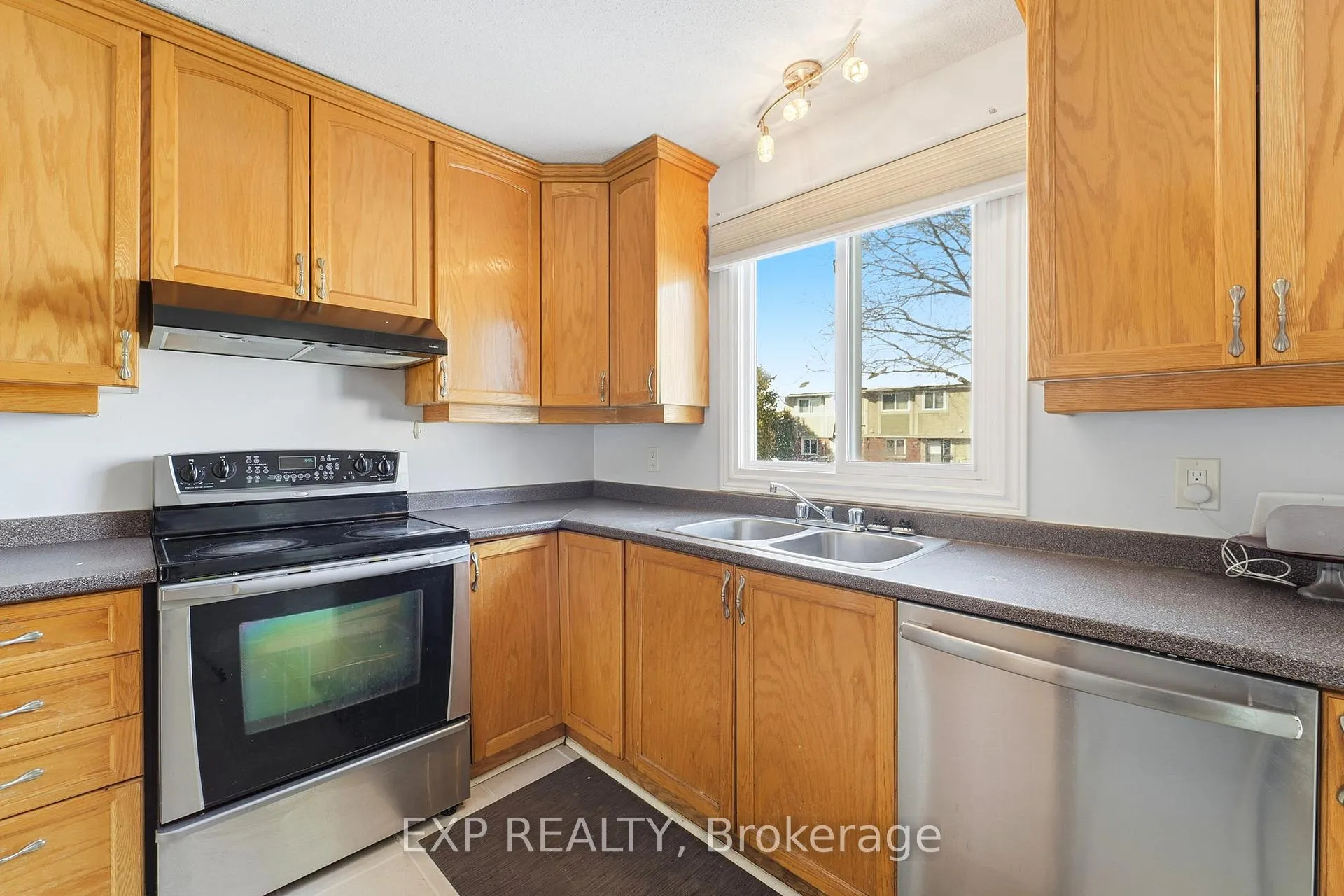 Photo 11 of Unit 78, 36 Barrow Crescent, Ottawa, Kanata - Katimavik — HOMEH