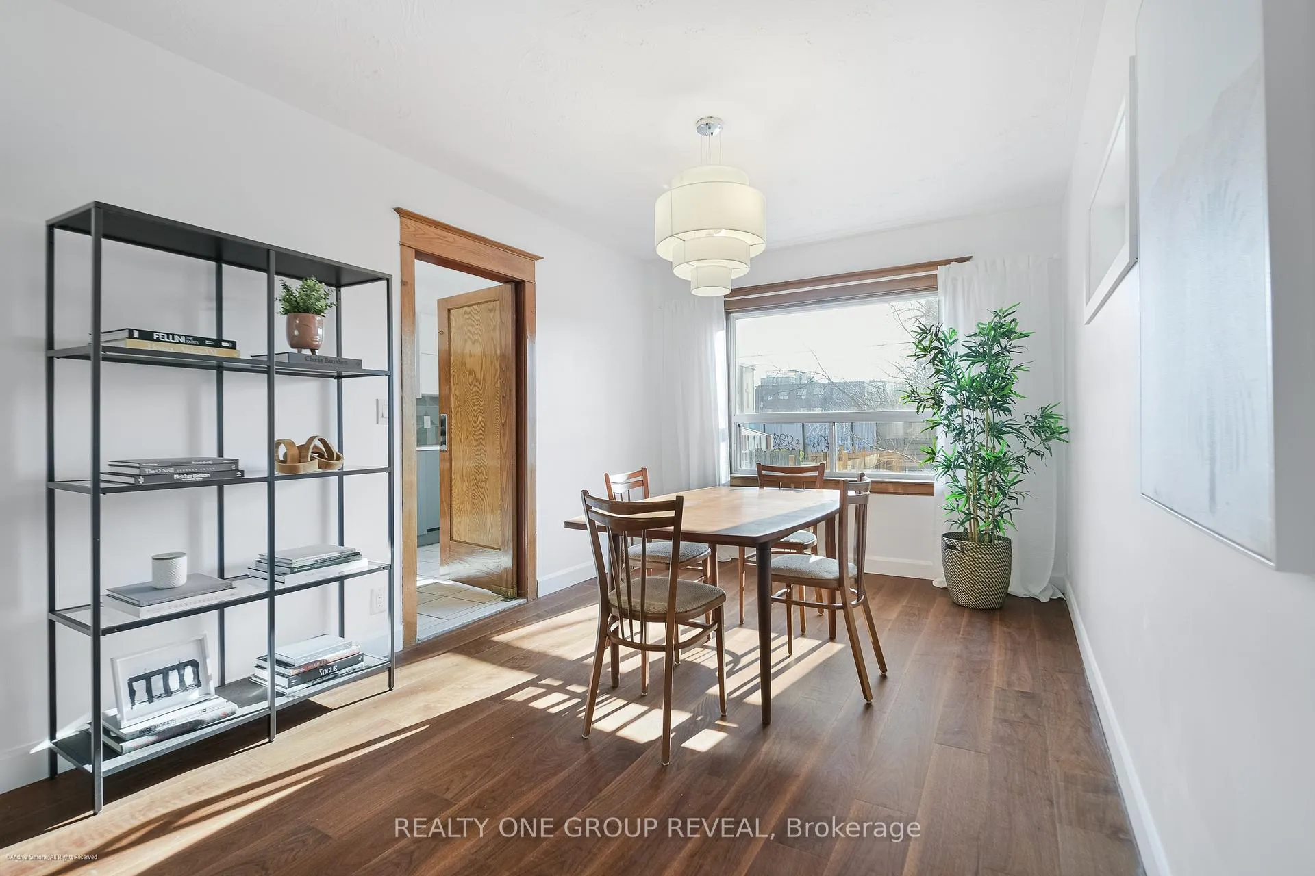 Photo 5 of Unit Upper, 89 Strathmore Boulevard, Toronto, Danforth — HOMEH
