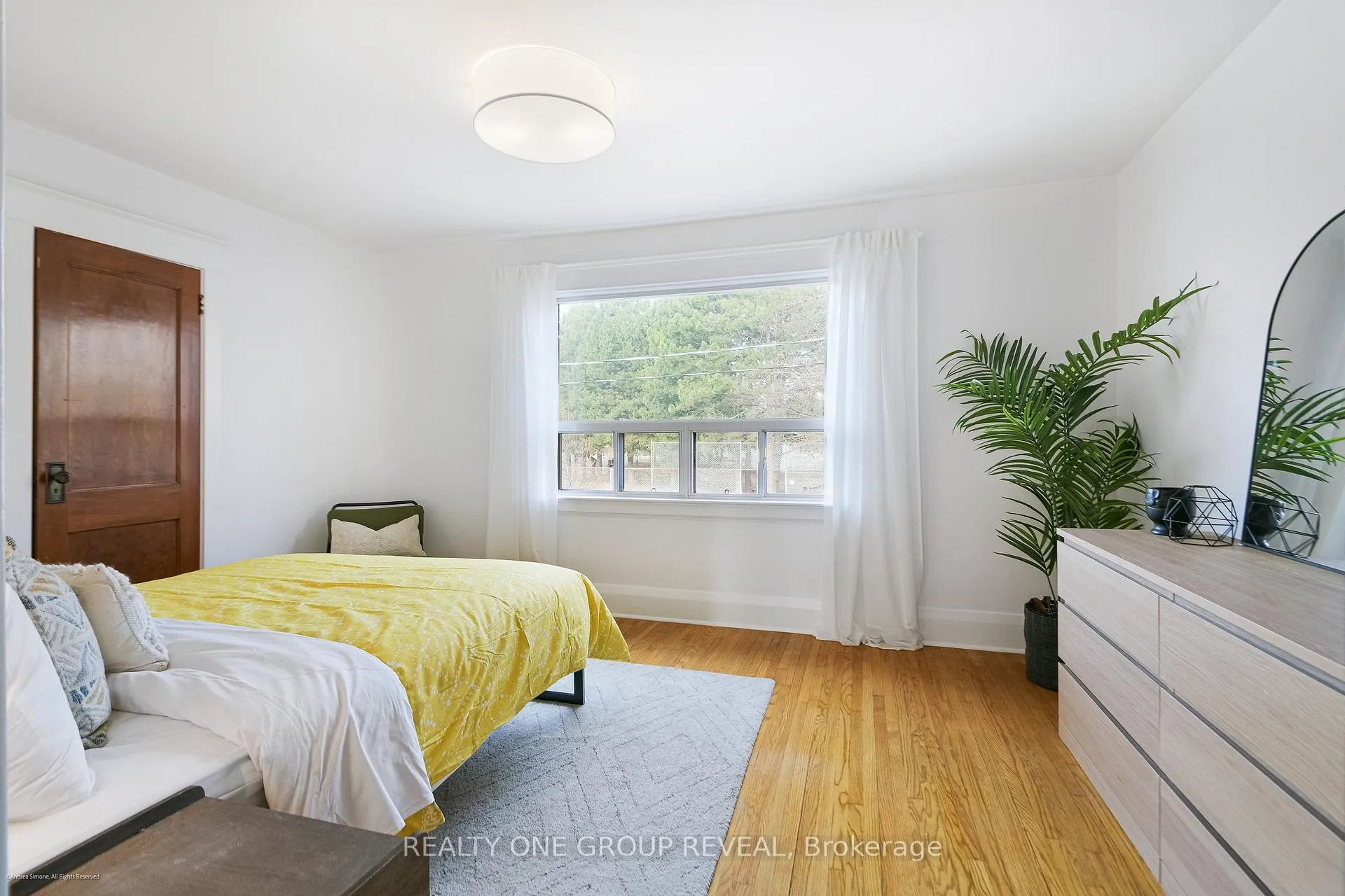 Photo 10 of Unit Upper, 89 Strathmore Boulevard, Toronto, Danforth — HOMEH