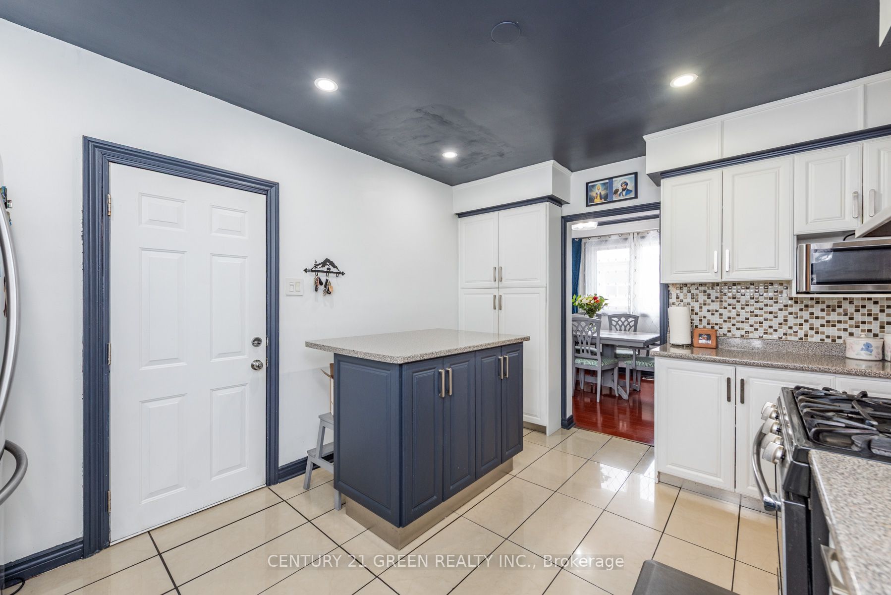 Photo 15 of 9 Ridgetop Avenue, Brampton, Northwood Park — HOMEH