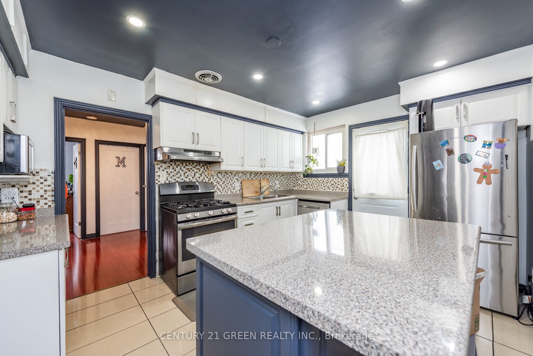 Photo 17 of 9 Ridgetop Avenue, Brampton, Northwood Park — HOMEH