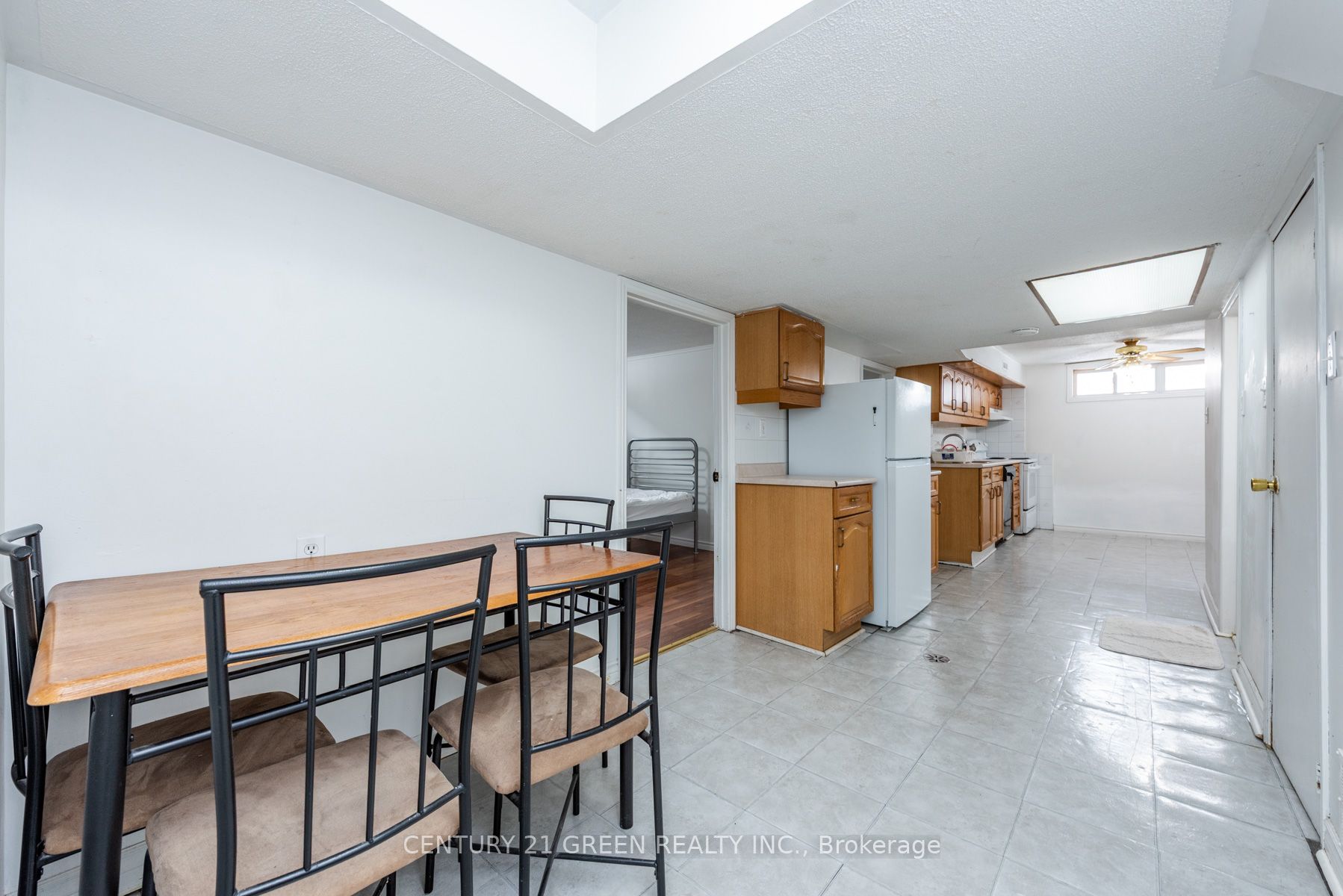 Photo 38 of 9 Ridgetop Avenue, Brampton, Northwood Park — HOMEH
