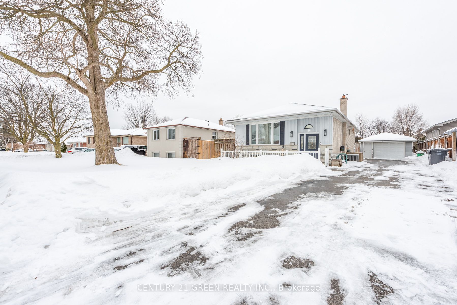 Photo 1 of 9 Ridgetop Avenue, Brampton, Northwood Park — HOMEH