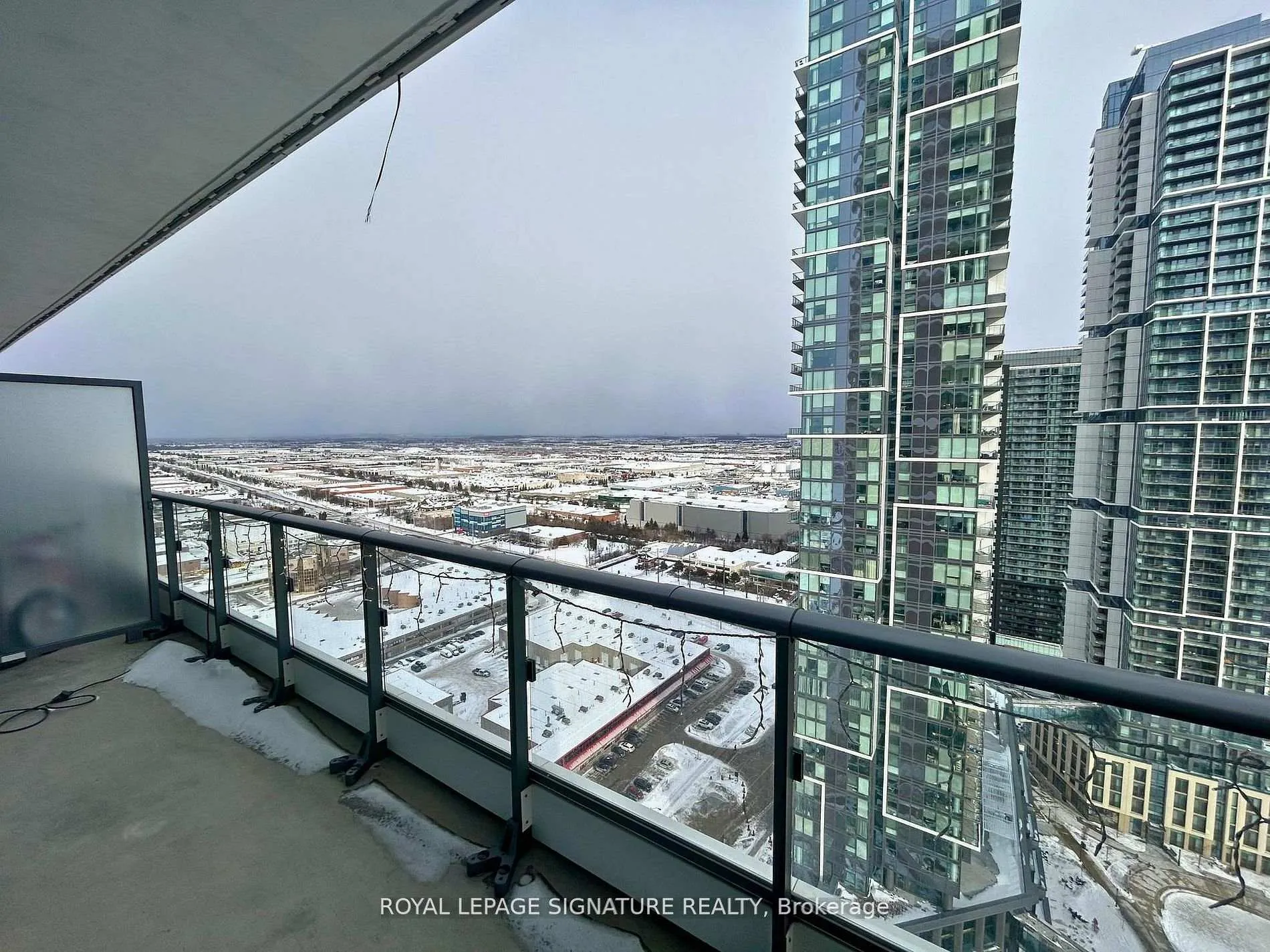 Photo 6 of Unit 3206, 950 Portage Parkway, Vaughan, Vaughan Corporate Centre — HOMEH