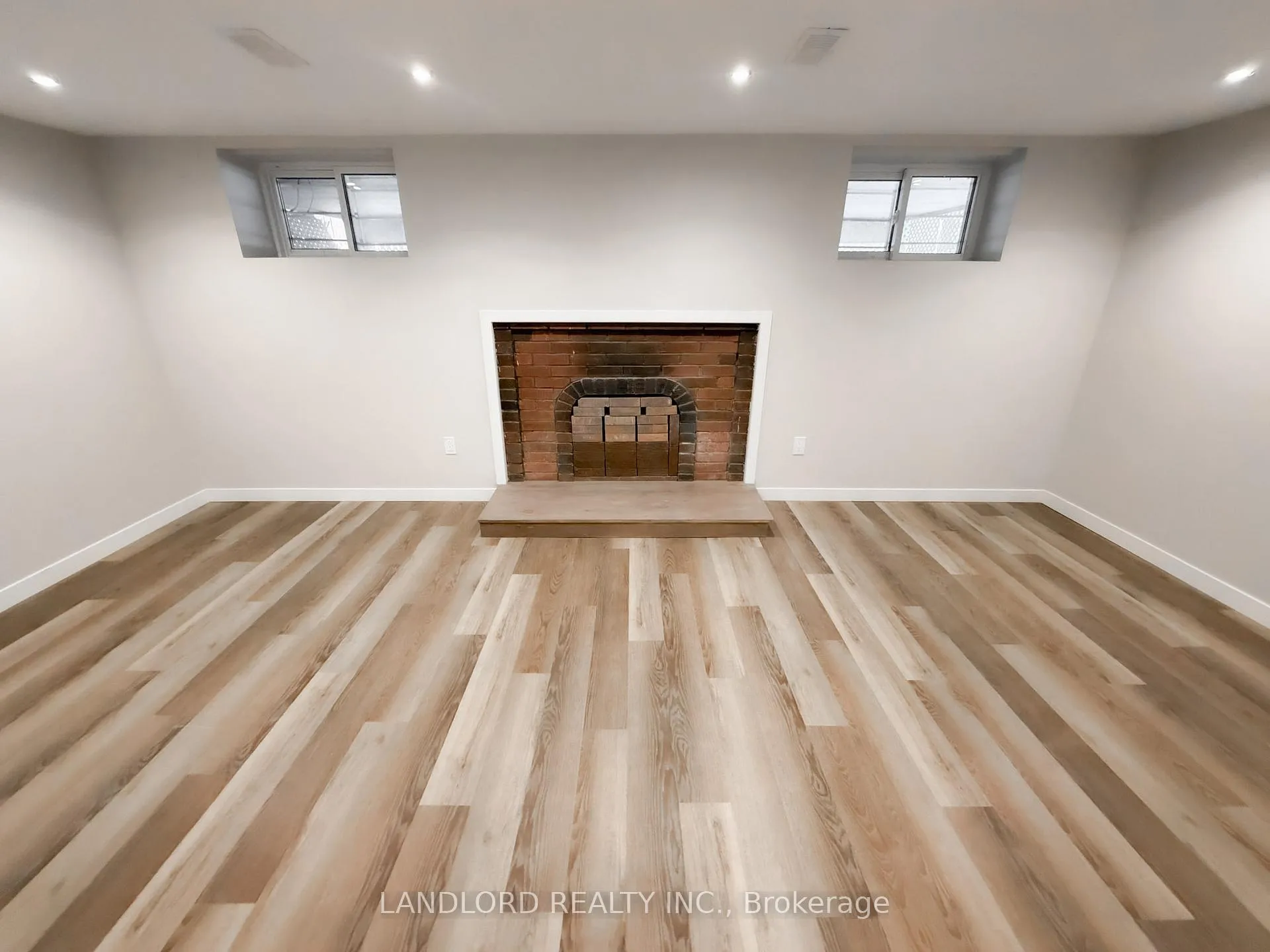 Photo 20 of 3 Davies Crescent, Toronto, East York — HOMEH