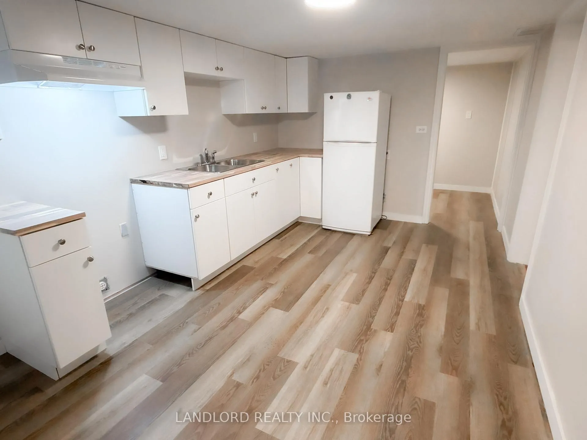 Photo 22 of 3 Davies Crescent, Toronto, East York — HOMEH