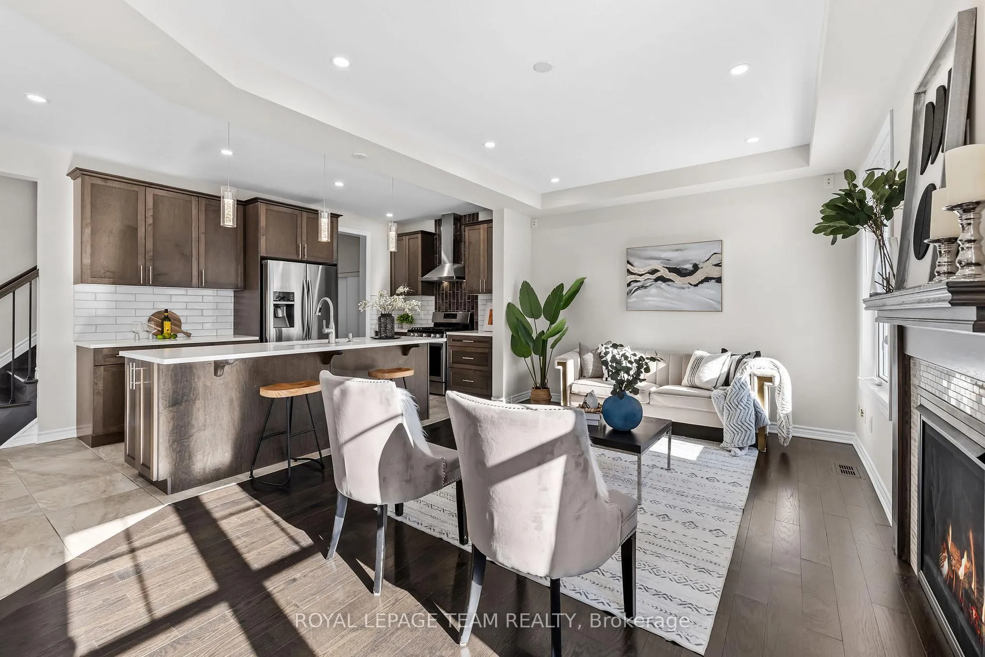 Photo 5 of 1001 Shimmerton Circle, Ottawa, Kanata - Emerald Meadows/Trailwest — HOMEH