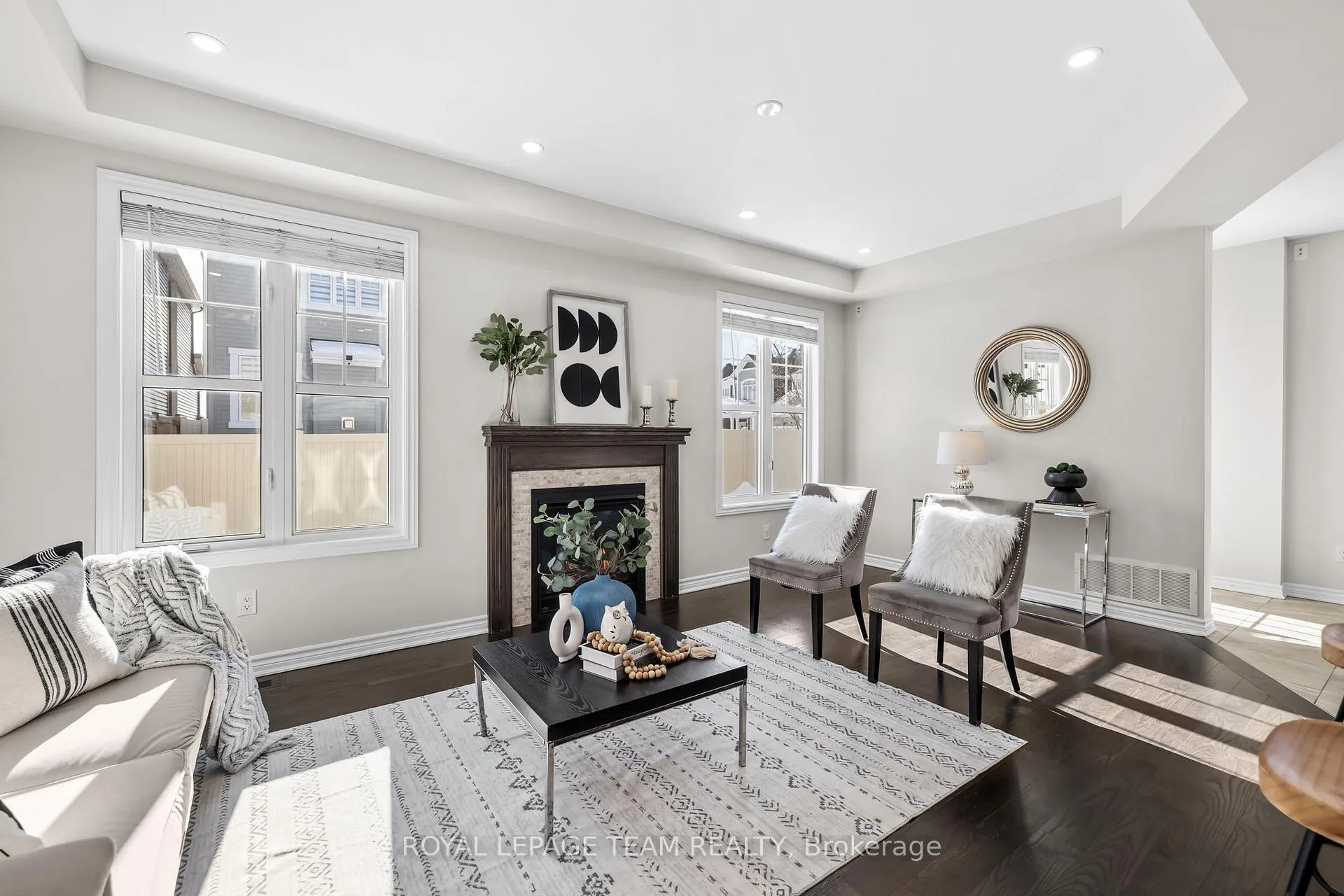 Photo 6 of 1001 Shimmerton Circle, Ottawa, Kanata - Emerald Meadows/Trailwest — HOMEH
