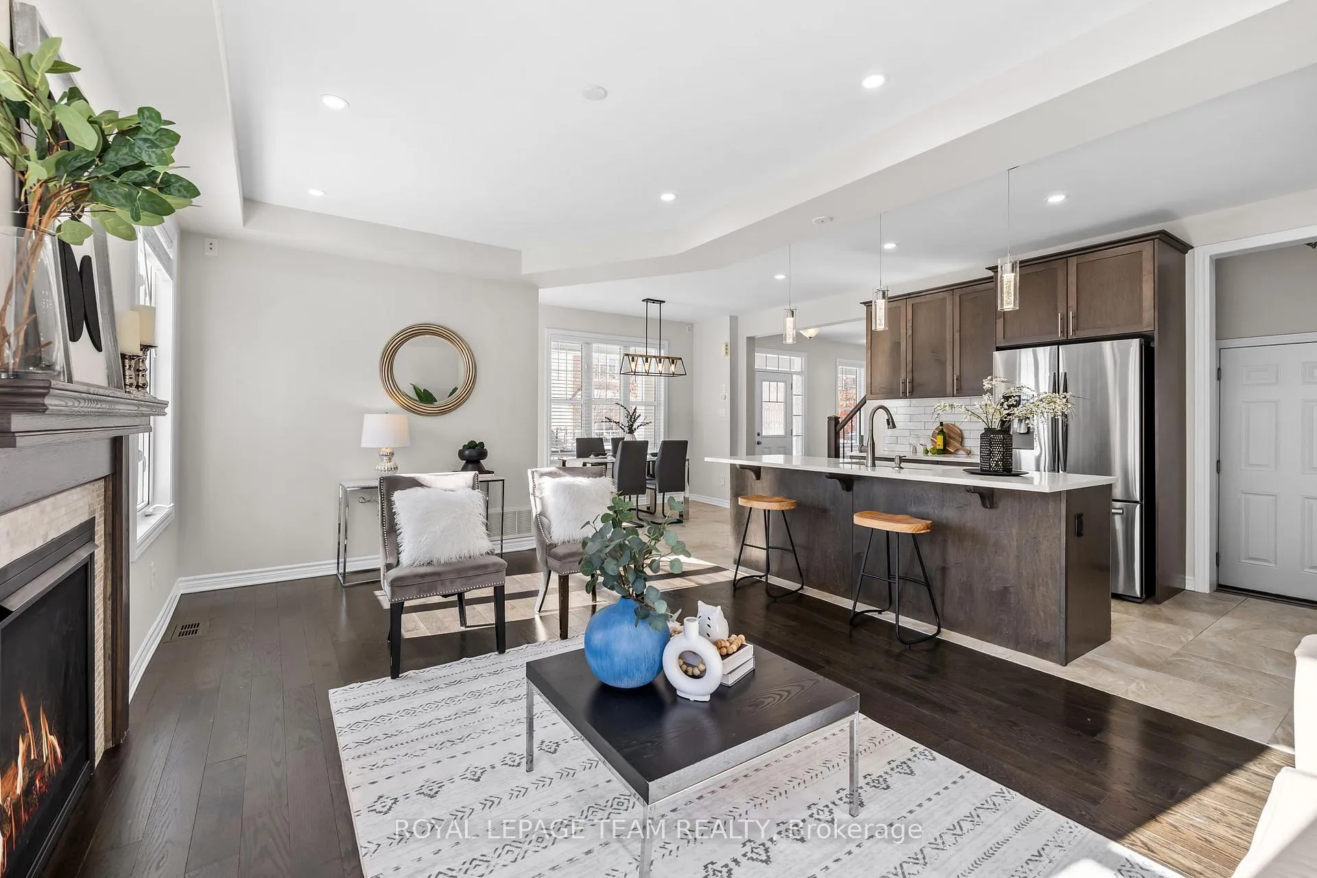 Photo 7 of 1001 Shimmerton Circle, Ottawa, Kanata - Emerald Meadows/Trailwest — HOMEH