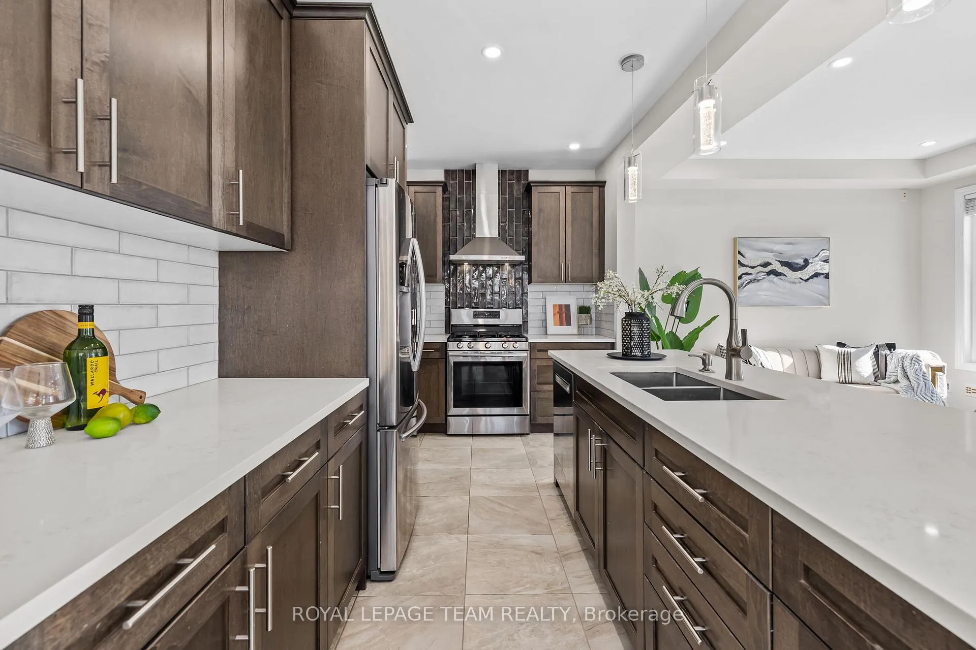 Photo 11 of 1001 Shimmerton Circle, Ottawa, Kanata - Emerald Meadows/Trailwest — HOMEH