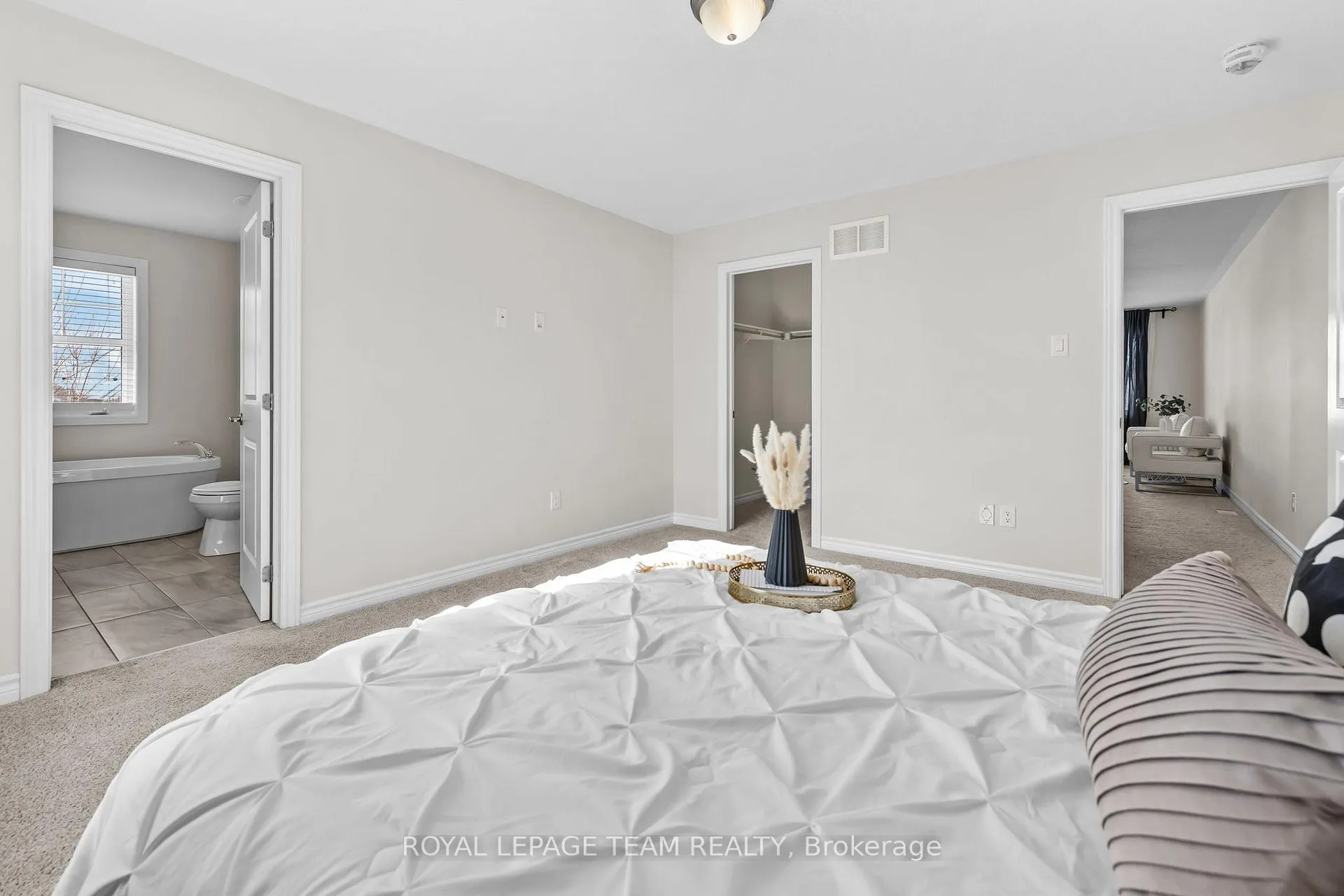 Photo 22 of 1001 Shimmerton Circle, Ottawa, Kanata - Emerald Meadows/Trailwest — HOMEH