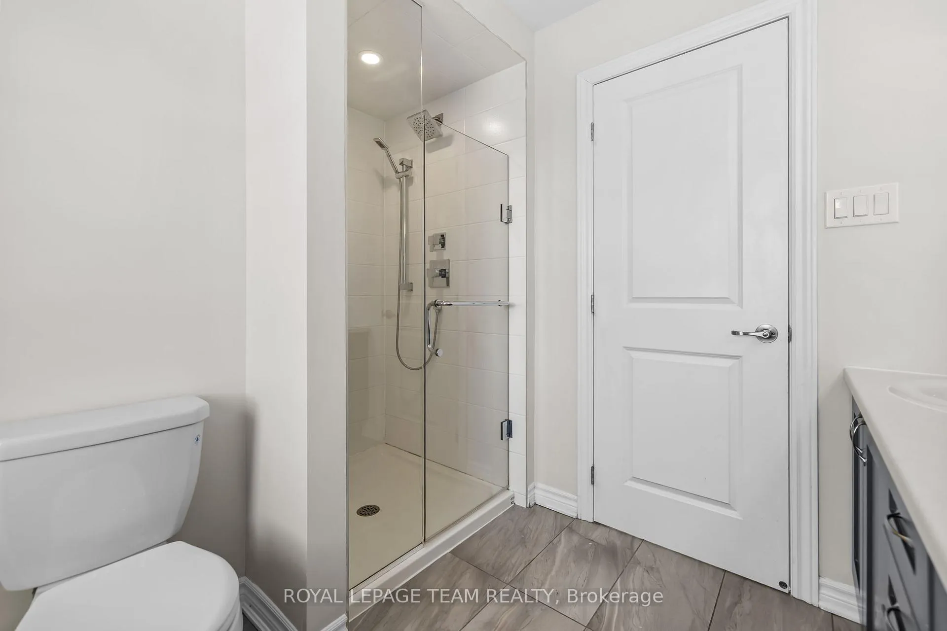 Photo 24 of 1001 Shimmerton Circle, Ottawa, Kanata - Emerald Meadows/Trailwest — HOMEH
