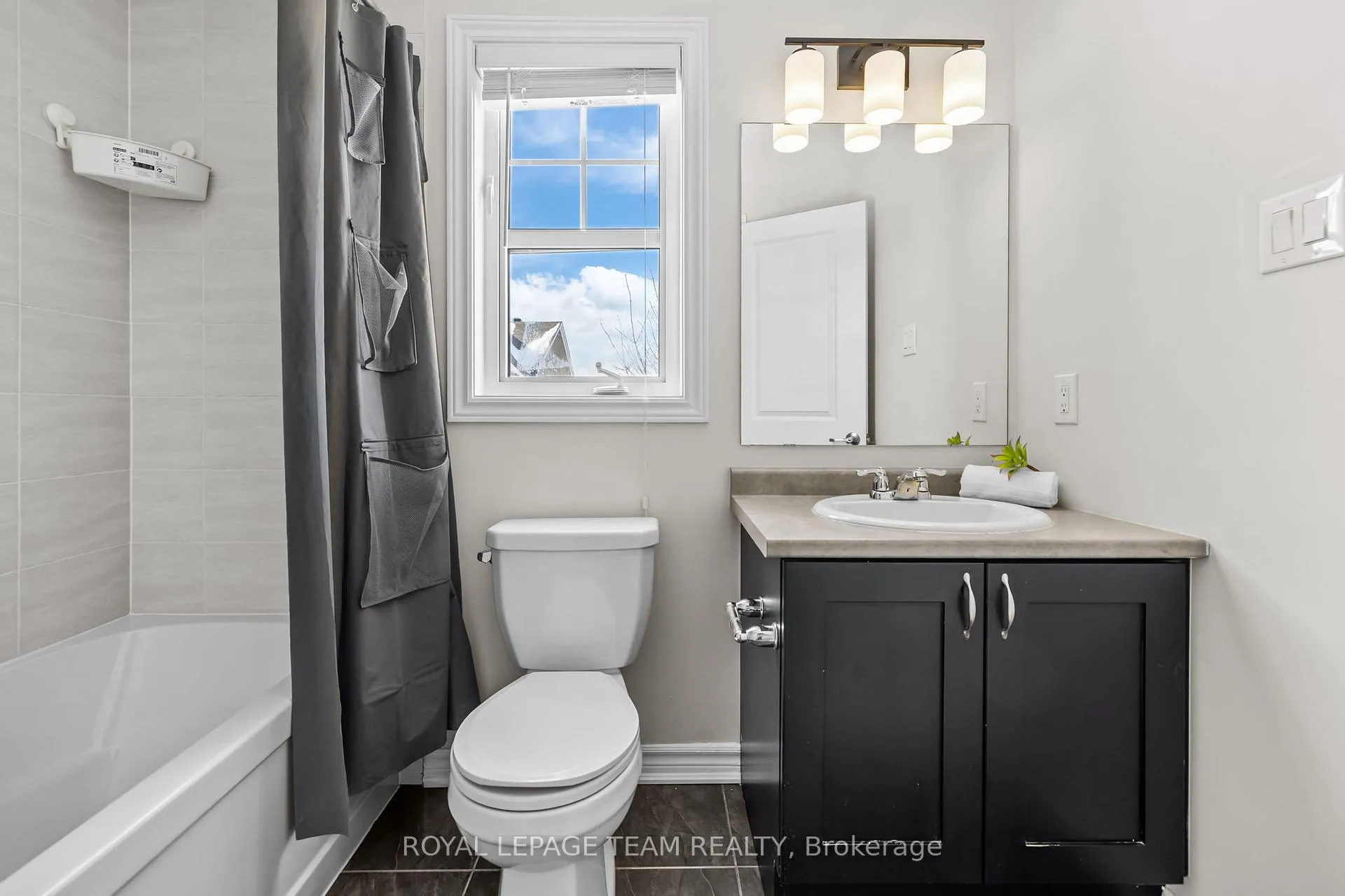 Photo 27 of 1001 Shimmerton Circle, Ottawa, Kanata - Emerald Meadows/Trailwest — HOMEH