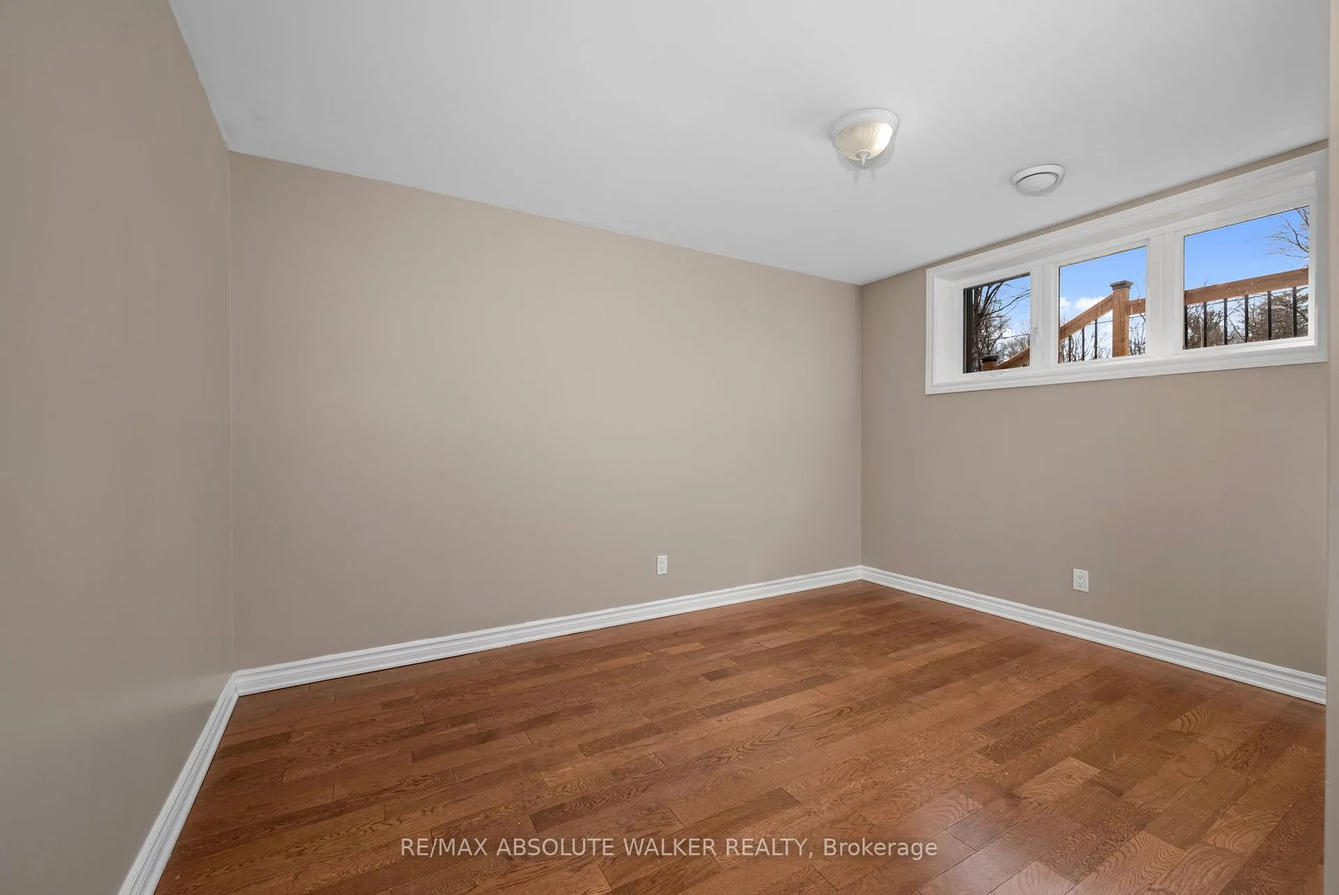 Photo 11 of 1095 Morin Road, Ottawa, Cumberland Estates — HOMEH