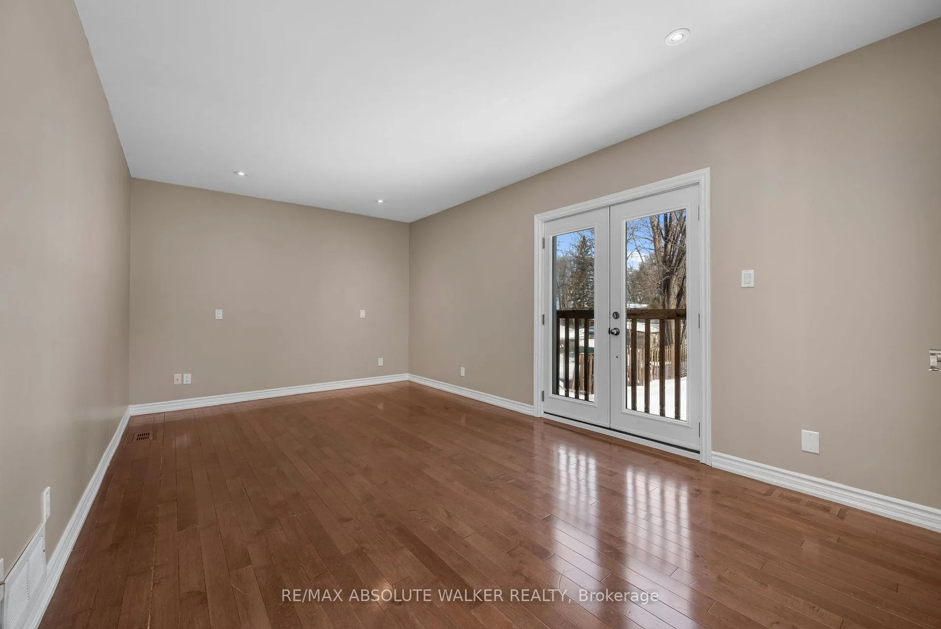 Photo 17 of 1095 Morin Road, Ottawa, Cumberland Estates — HOMEH