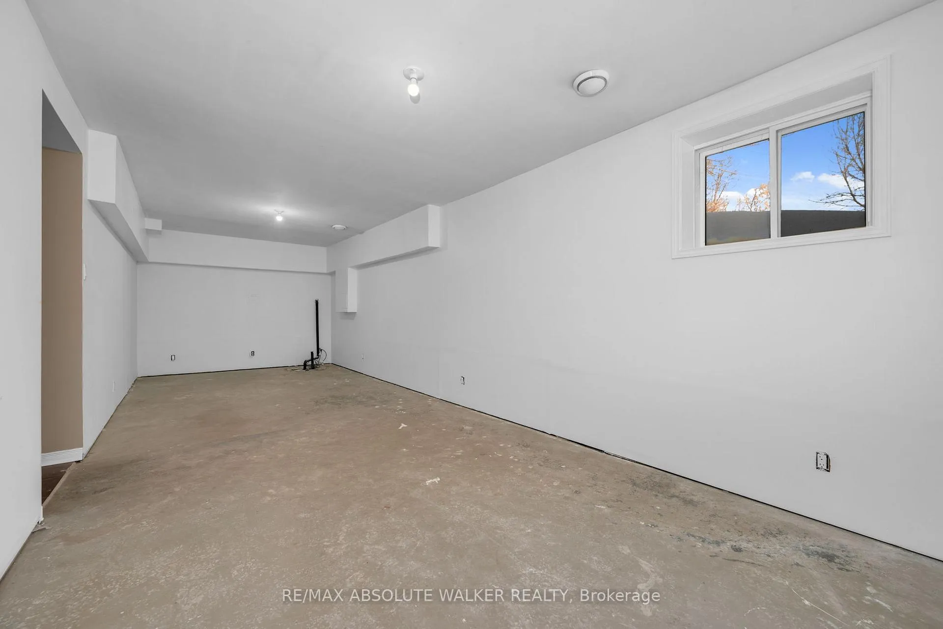 Photo 23 of 1095 Morin Road, Ottawa, Cumberland Estates — HOMEH