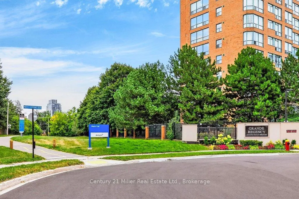 Photo 2 of Unit 1605, 1276 Maple Crossing Boulevard, Burlington, Brant — HOMEH