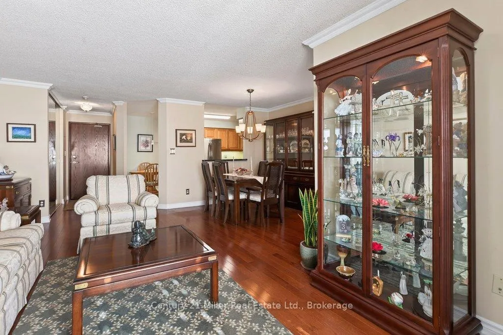 Photo 10 of Unit 1605, 1276 Maple Crossing Boulevard, Burlington, Brant — HOMEH