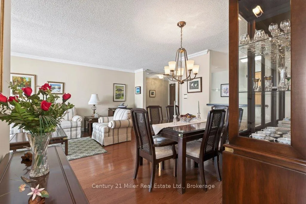 Photo 12 of Unit 1605, 1276 Maple Crossing Boulevard, Burlington, Brant — HOMEH