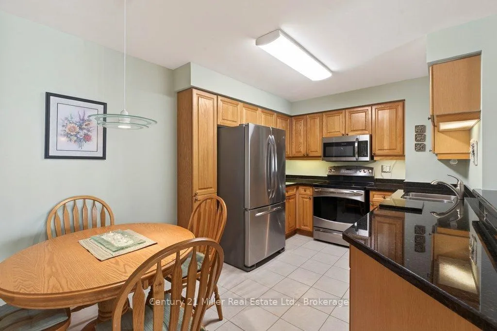 Photo 13 of Unit 1605, 1276 Maple Crossing Boulevard, Burlington, Brant — HOMEH