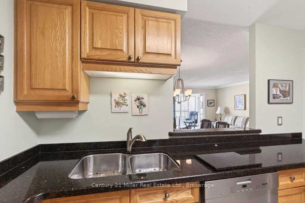 Photo 15 of Unit 1605, 1276 Maple Crossing Boulevard, Burlington, Brant — HOMEH