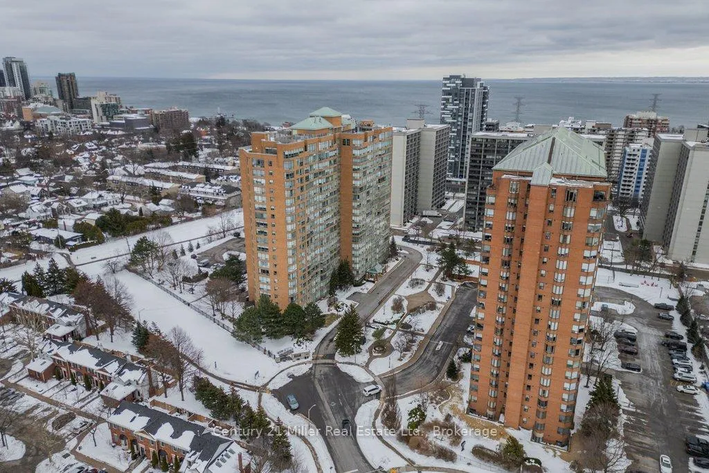 Photo 45 of Unit 1605, 1276 Maple Crossing Boulevard, Burlington, Brant — HOMEH