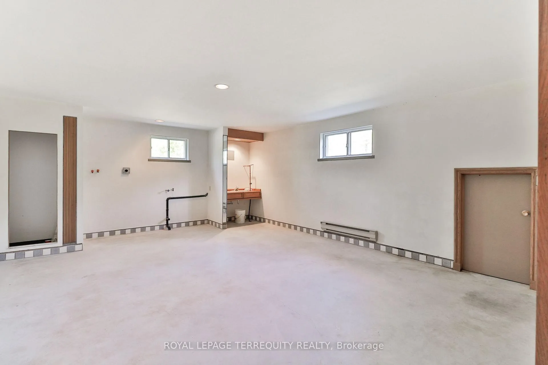 Photo 23 of 46 Stocco Circle, Tiny, Rural Tiny — HOMEH