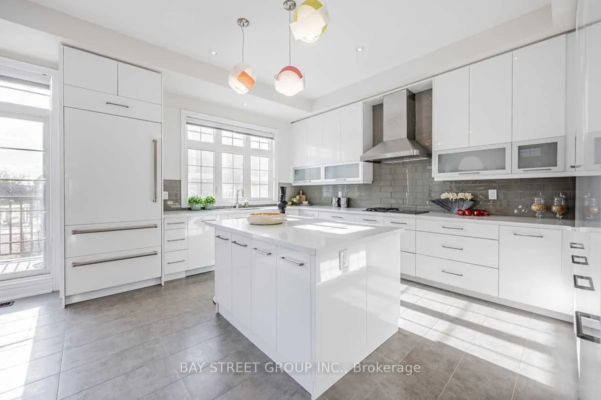 Photo 15 of 29 Creekvalley Lane, Markham, Angus Glen — HOMEH